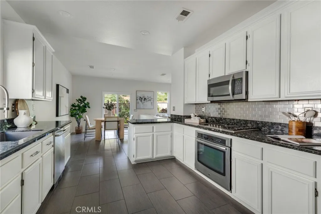 857 Via Barquero, San Marcos, California 92069 home-pic-27