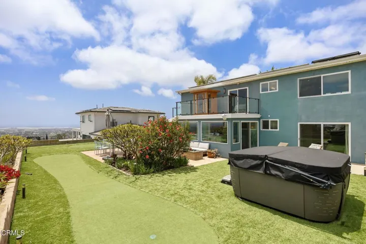 71-web-or-mls-UpmarketMedia_642Sky-60