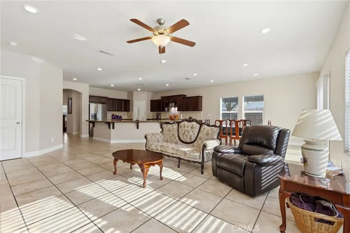 3725 W Clinton, Visalia, California 93291