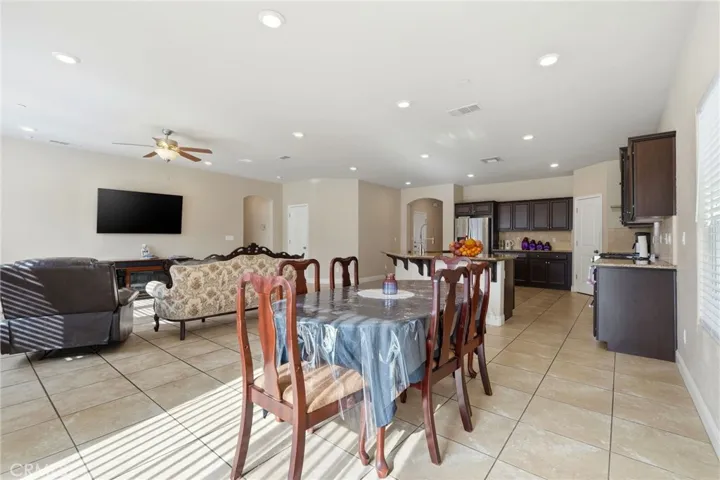 3725 W Clinton, Visalia, California 93291