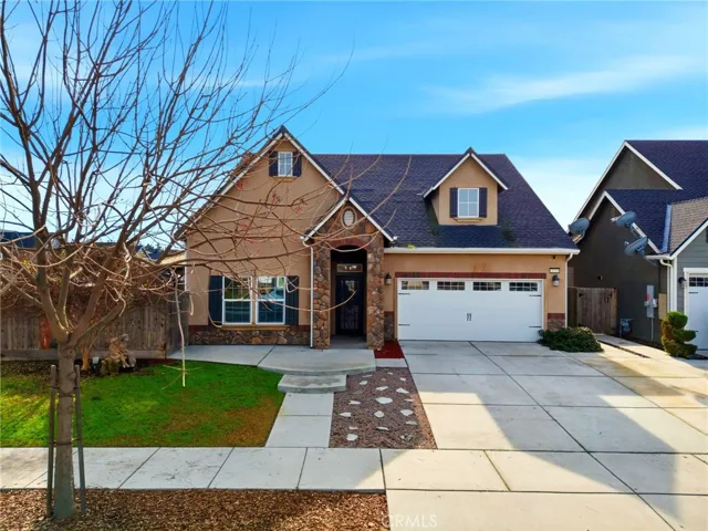 3725 W Clinton, Visalia, California 93291