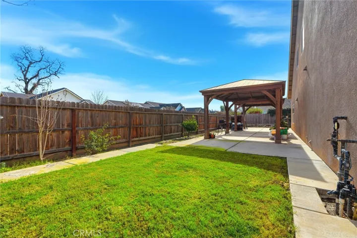 3725 W Clinton, Visalia, California 93291