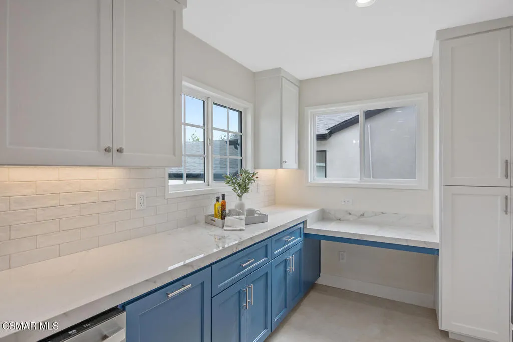 7055 Park Manor Avenue, North Hollywood, California 91605 home-pic-16