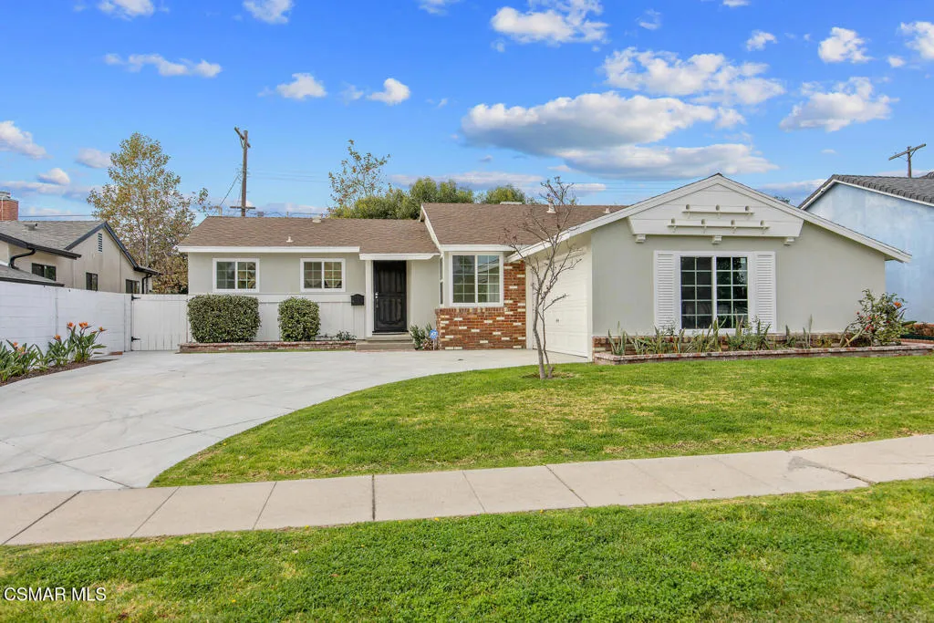 7055 Park Manor Avenue, North Hollywood, California 91605 home-pic-2