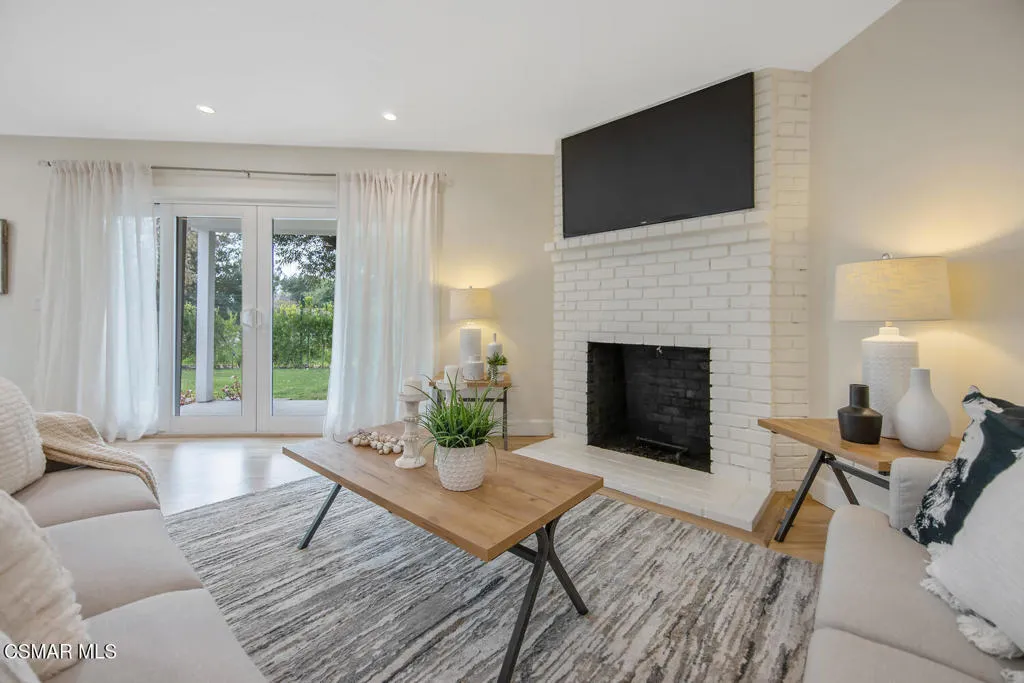 7055 Park Manor Avenue, North Hollywood, California 91605 home-pic-8