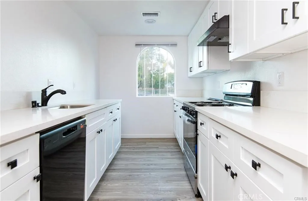 5502 E Los Angeles Avenue 1, Simi Valley, California 93063 home-pic-12