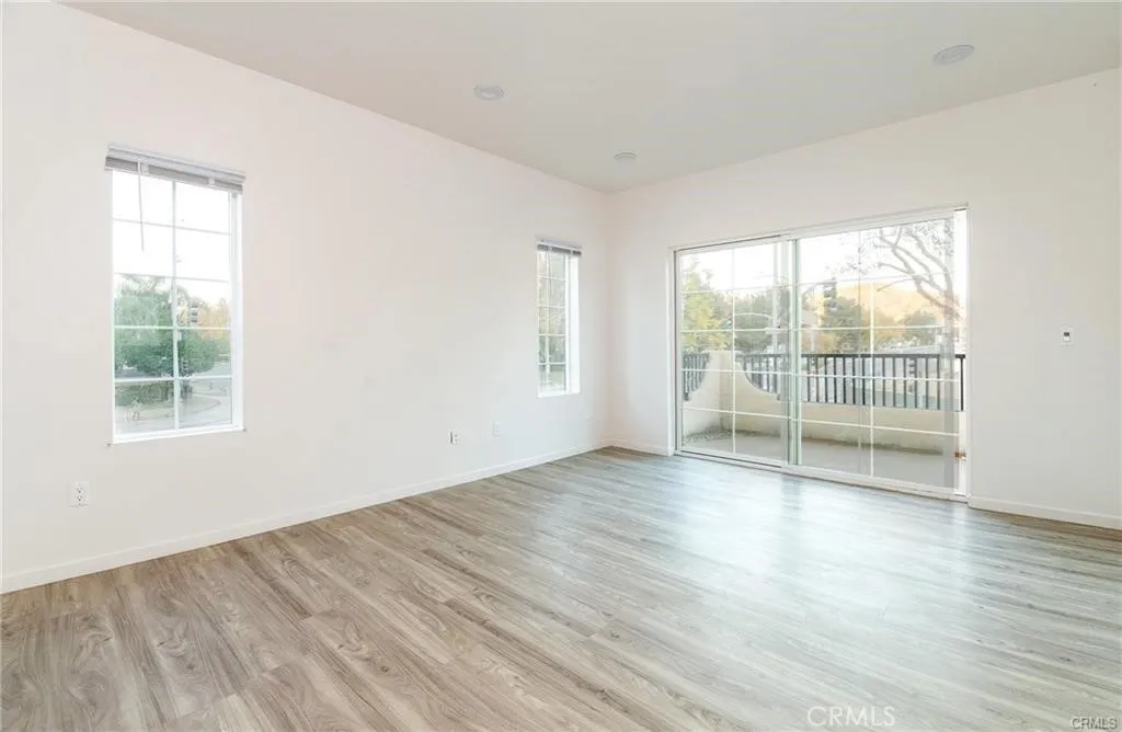 5502 E Los Angeles Avenue 1, Simi Valley, California 93063 home-pic-15