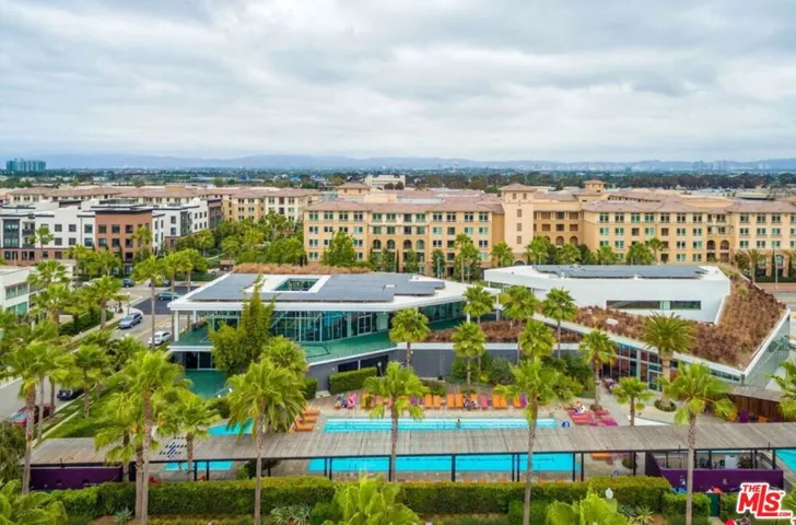Resort Living