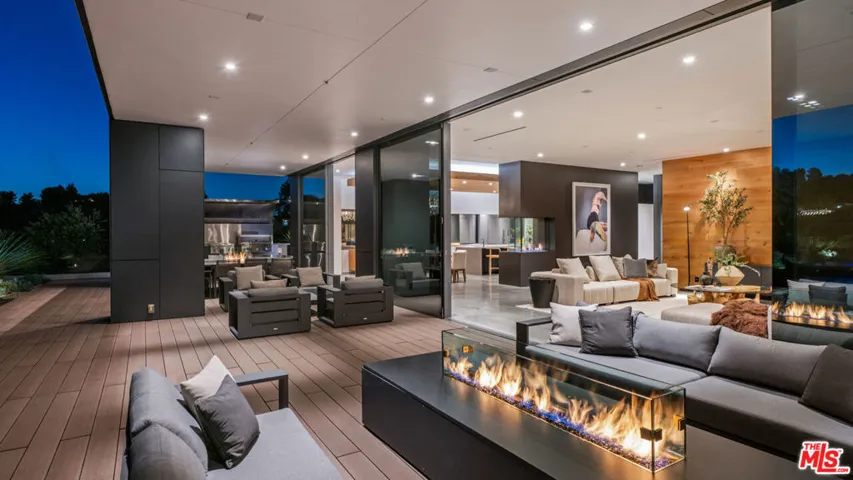 2341 Gloaming Way, Beverly Hills, California 90210