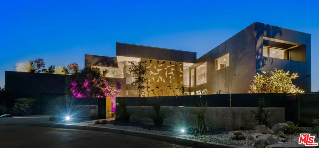 2341 Gloaming Way, Beverly Hills, California 90210
