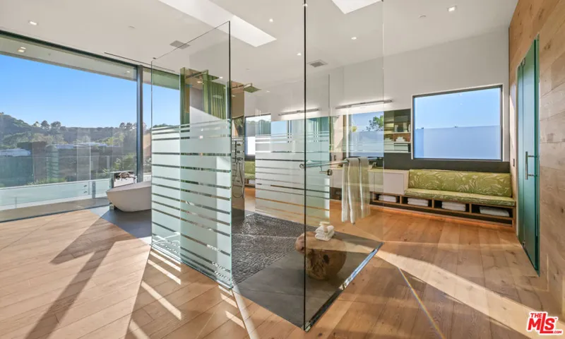 2341 Gloaming Way, Beverly Hills, California 90210