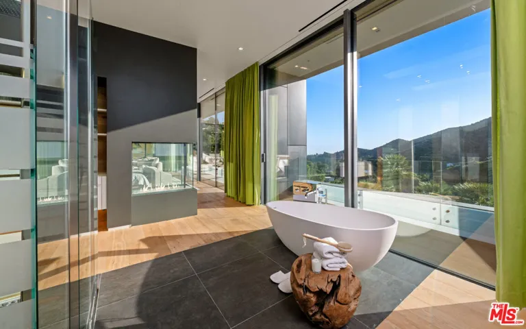 2341 Gloaming Way, Beverly Hills, California 90210
