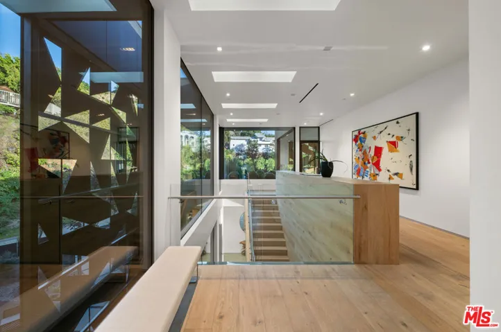 2341 Gloaming Way, Beverly Hills, California 90210