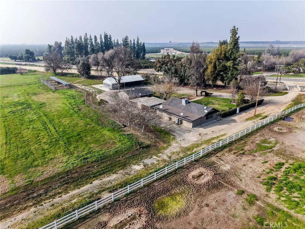 17281 E Belmont, Sanger, California 93657 home-pic-37