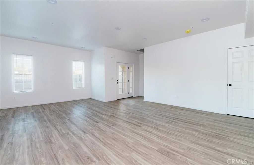 5502 E Los Angeles Avenue 2, Simi Valley, California 93063 home-pic-9