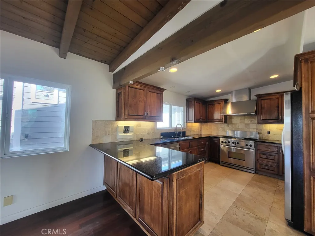 1306 Corona, Hermosa Beach, California 90254 home-pic-8