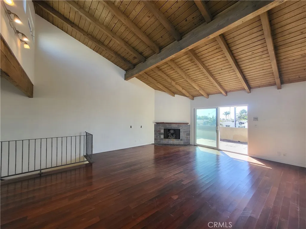 1306 Corona, Hermosa Beach, California 90254 home-pic-3