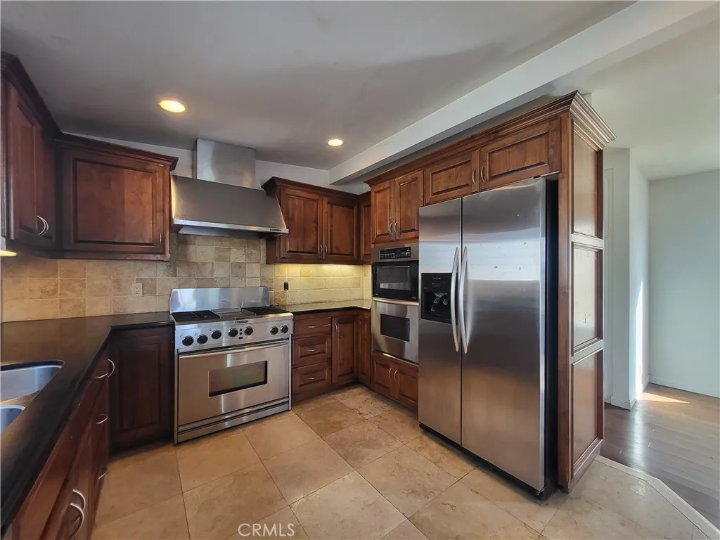1306 Corona, Hermosa Beach, California 90254 home-pic-9