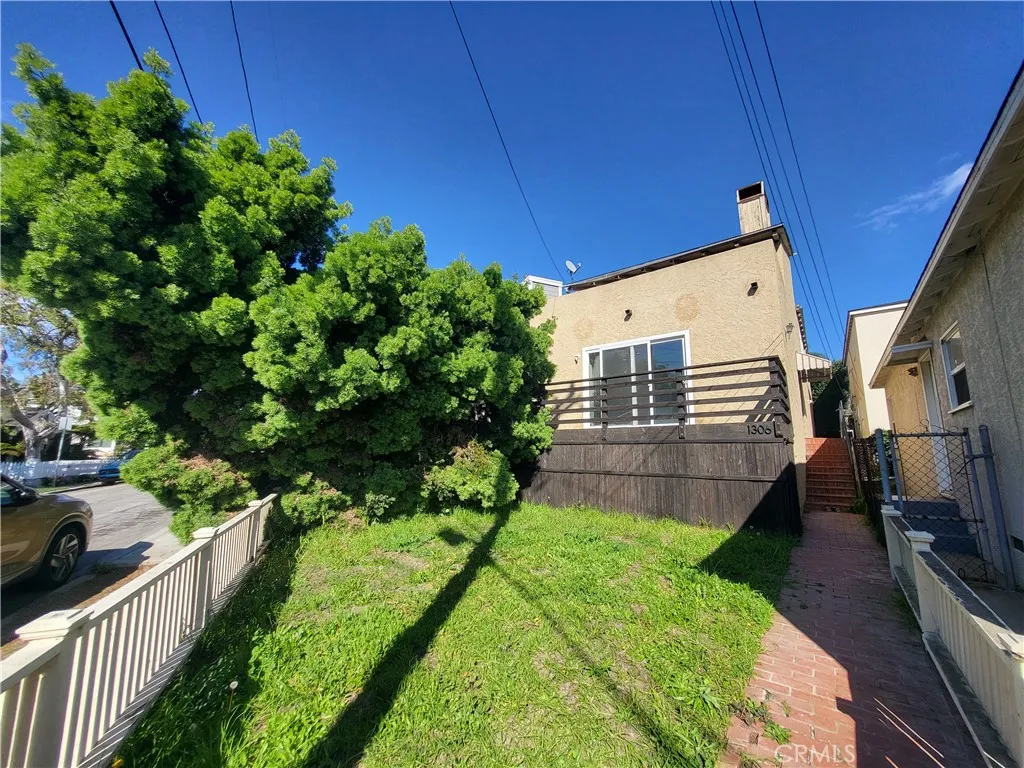 1306 Corona, Hermosa Beach, California 90254 home-pic-0