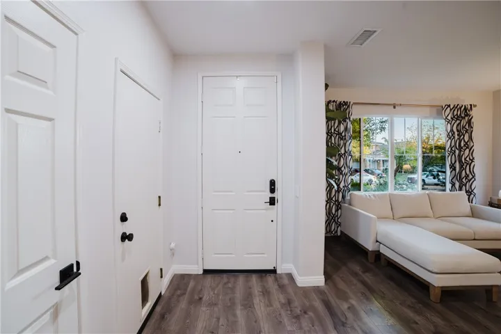 44049 Terraza Court, Temecula, California 92592
