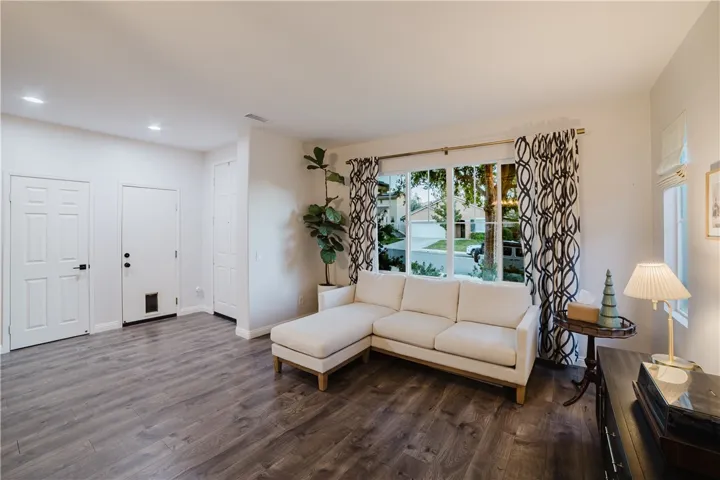 44049 Terraza Court, Temecula, California 92592