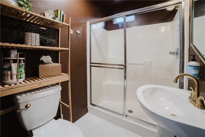 44049 Terraza Court, Temecula, California 92592