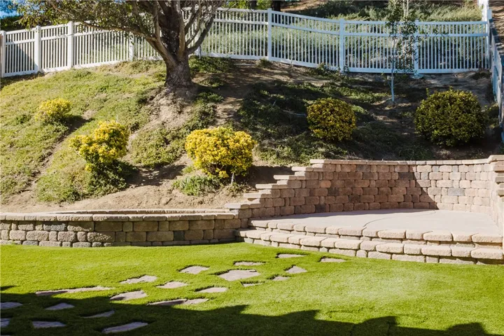 44049 Terraza Court, Temecula, California 92592