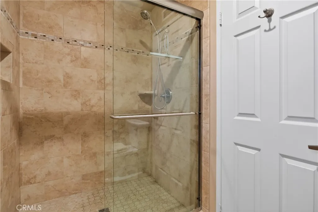 813 S Sapphire Lane, Anaheim Hills, California 92807 home-pic-23