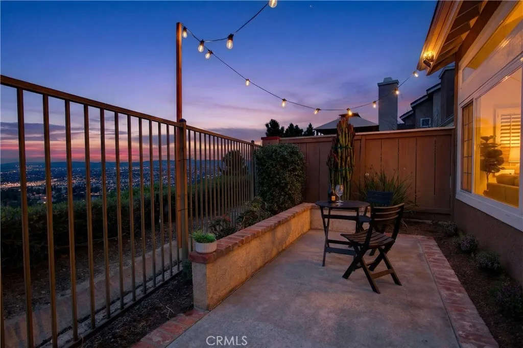 813 S Sapphire Lane, Anaheim Hills, California 92807 home-pic-2
