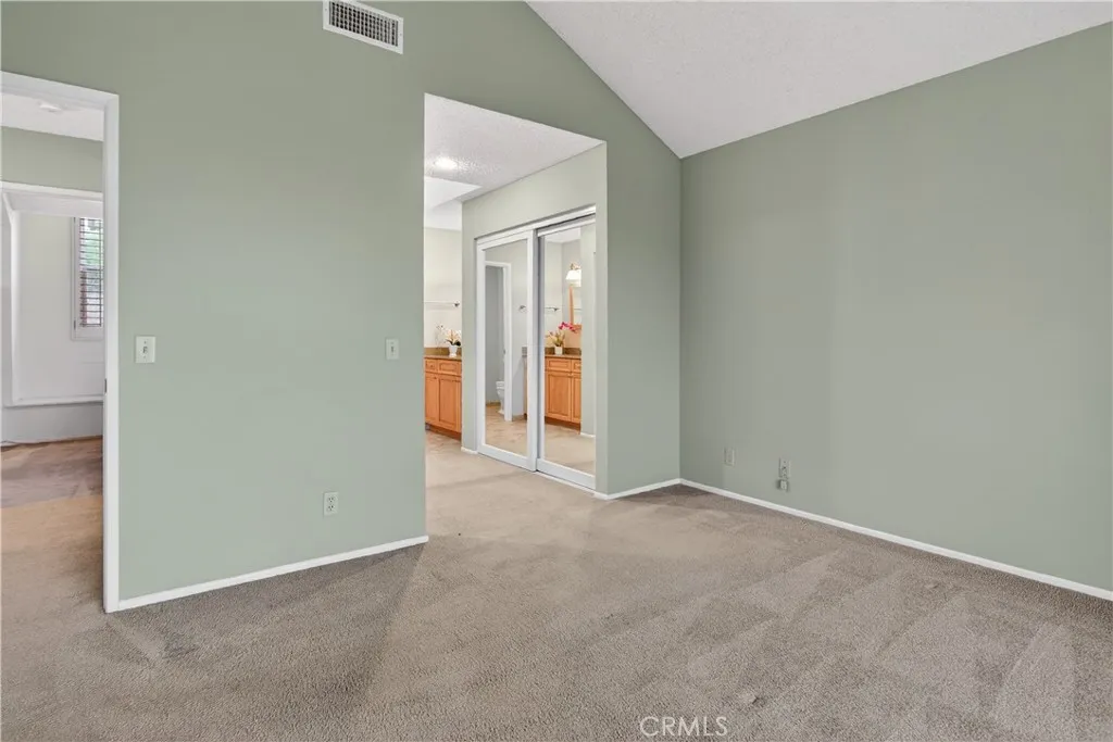 813 S Sapphire Lane, Anaheim Hills, California 92807 home-pic-20