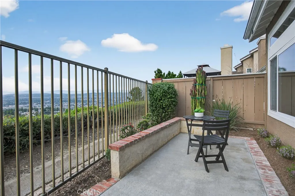 813 S Sapphire Lane, Anaheim Hills, California 92807 home-pic-36