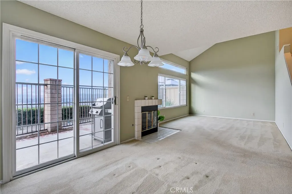 813 S Sapphire Lane, Anaheim Hills, California 92807 home-pic-15