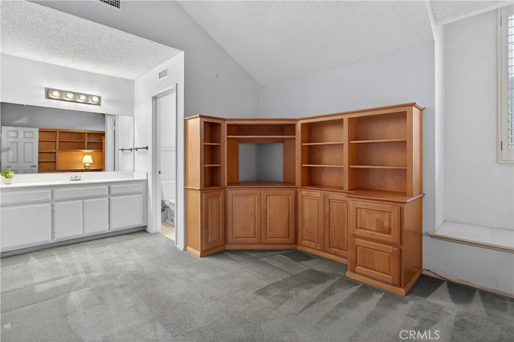 813 S Sapphire Lane, Anaheim Hills, California 92807 home-pic-24