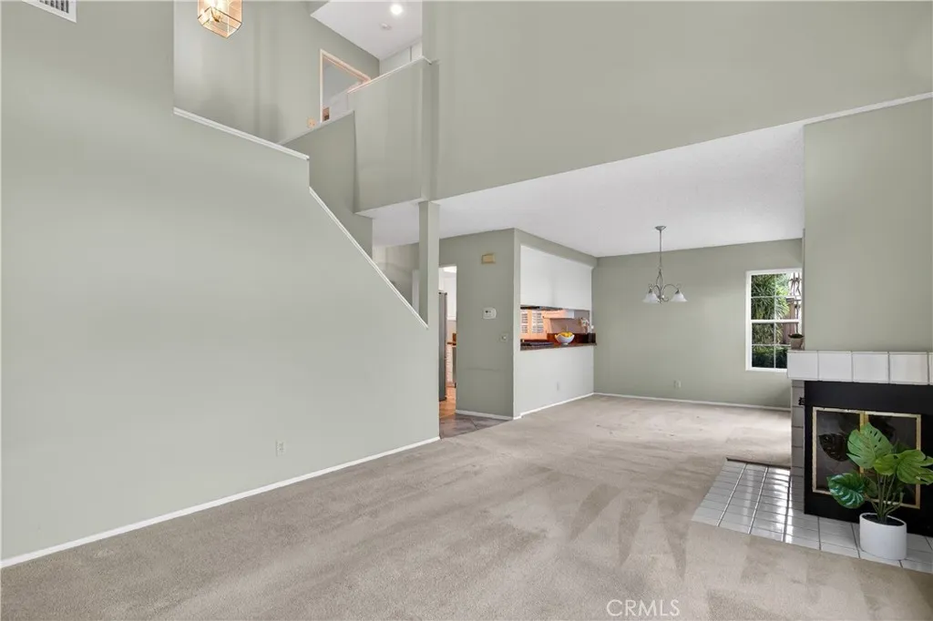 813 S Sapphire Lane, Anaheim Hills, California 92807 home-pic-13