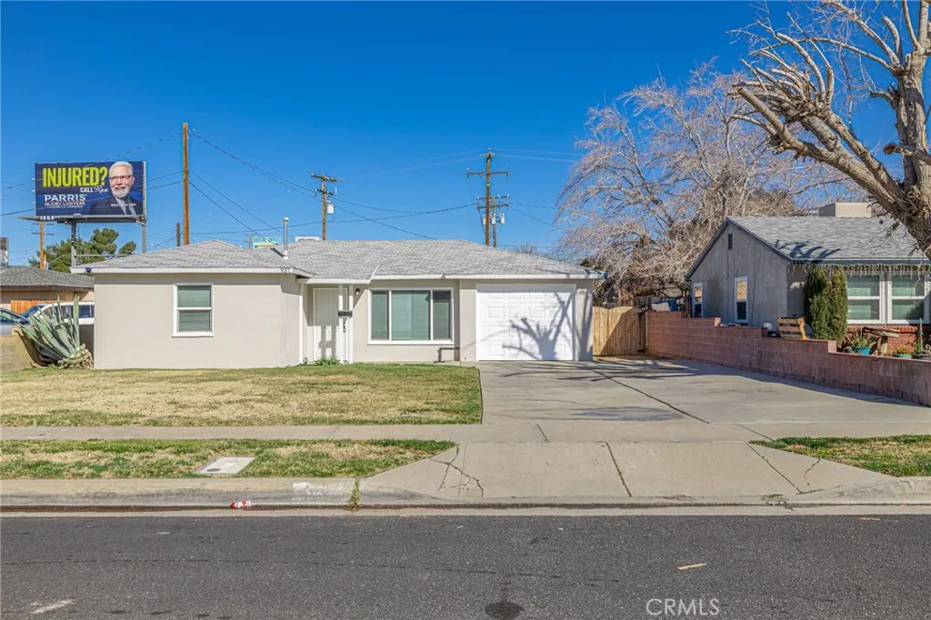 937 W Norberry, Lancaster, California 93534 home-pic-1