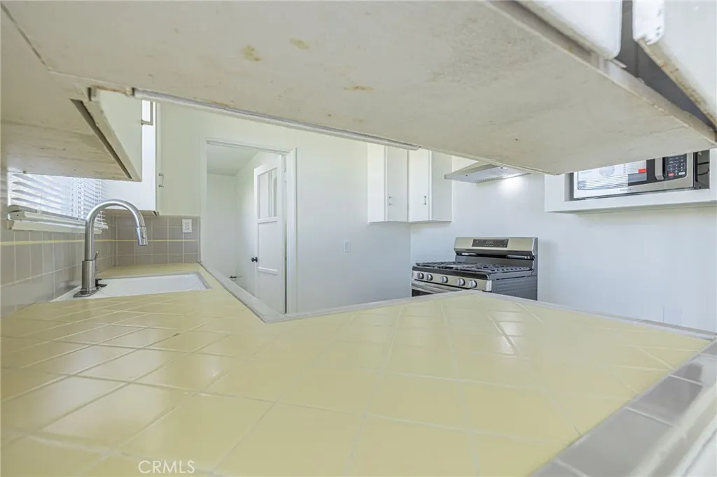937 W Norberry, Lancaster, California 93534 home-pic-14