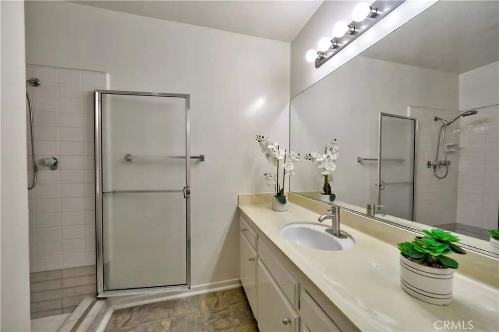 14141 Dickens 301, Sherman Oaks, California 91423 home-pic-16