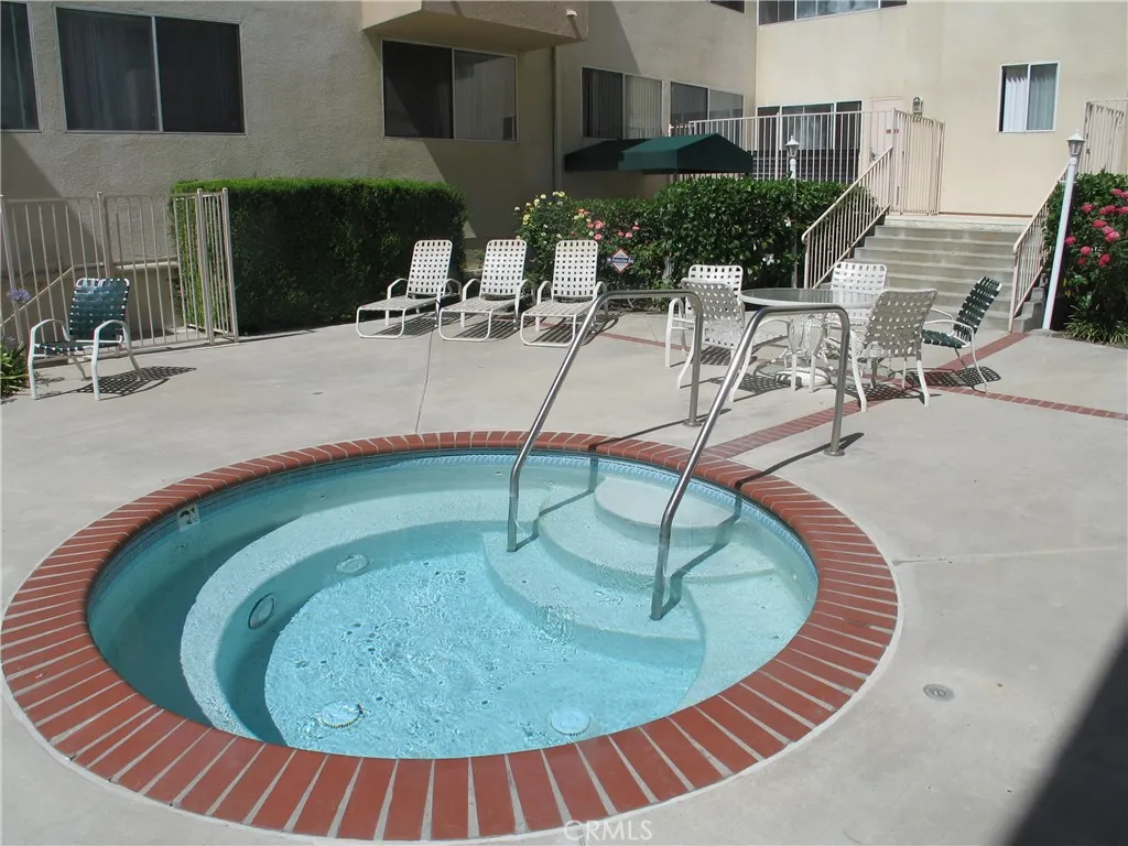 14141 Dickens 301, Sherman Oaks, California 91423 home-pic-3