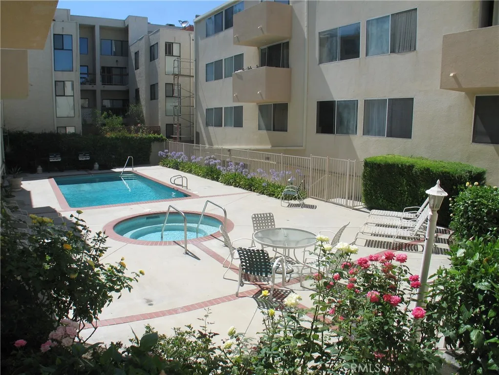14141 Dickens 301, Sherman Oaks, California 91423 home-pic-2