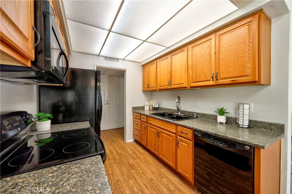 14141 Dickens 301, Sherman Oaks, California 91423 home-pic-11