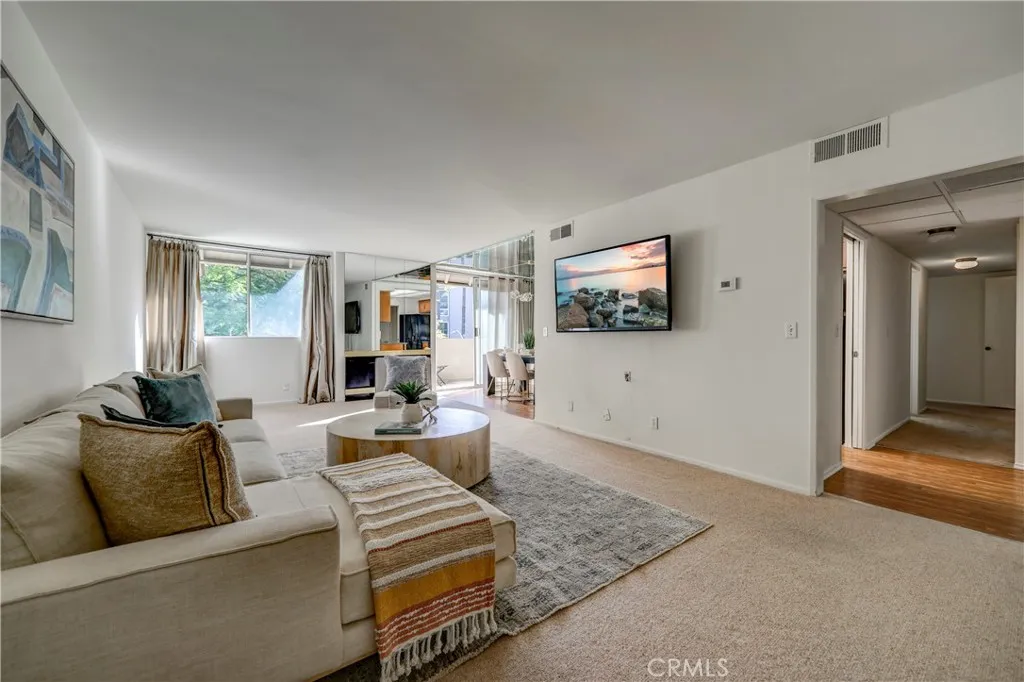 14141 Dickens 301, Sherman Oaks, California 91423 home-pic-5