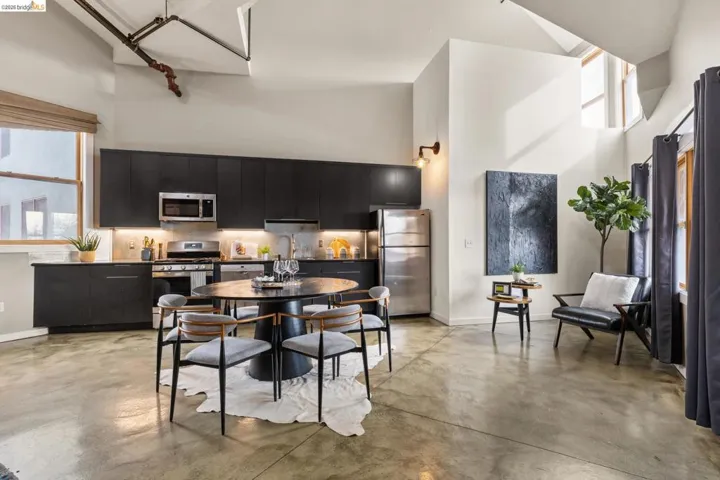 2875 2875 Glascock St 209, Oakland, California 94601
