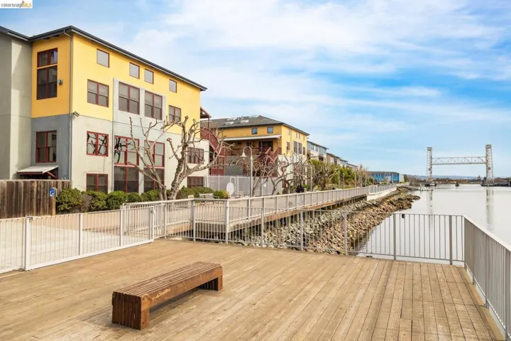 2875 2875 Glascock St 209, Oakland, California 94601