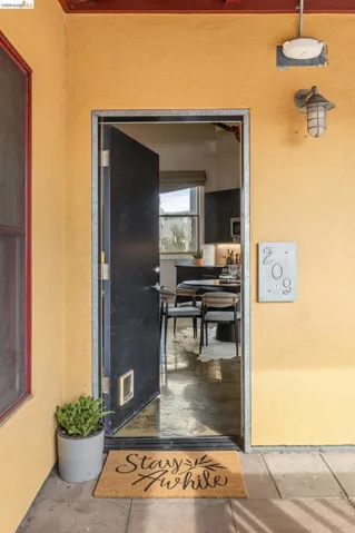 2875 2875 Glascock St 209, Oakland, California 94601