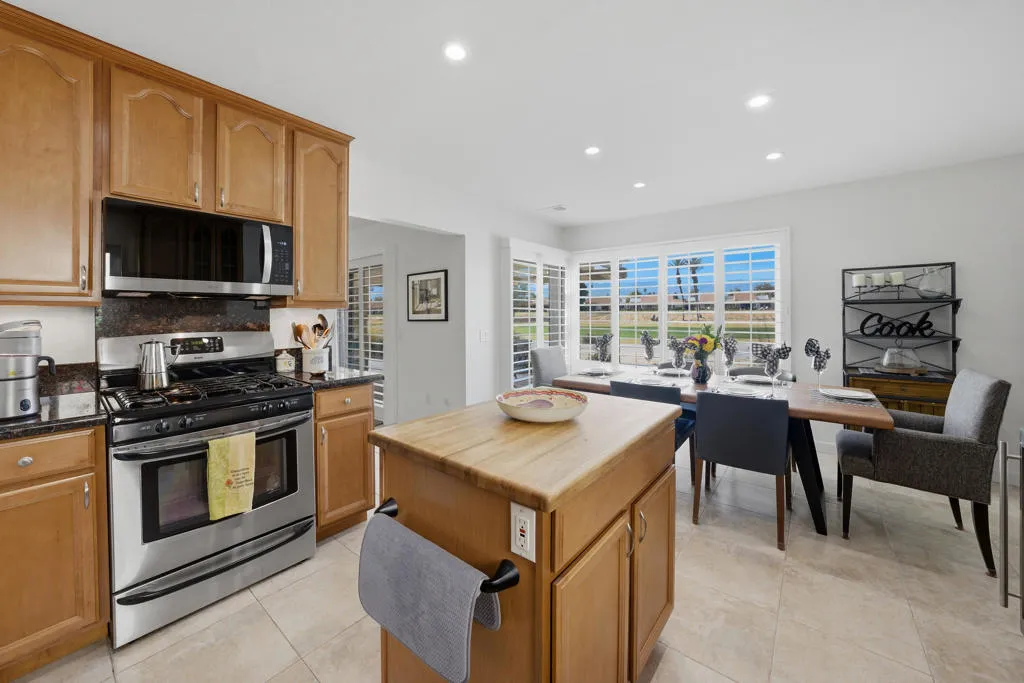 40577 Preston Trail, Palm Desert, California 92211 home-pic-11