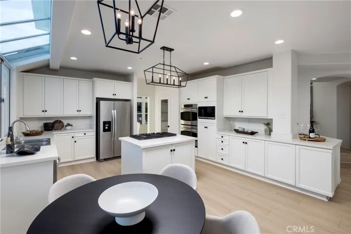 2000 Corte Cardelina, San Clemente, California 92673