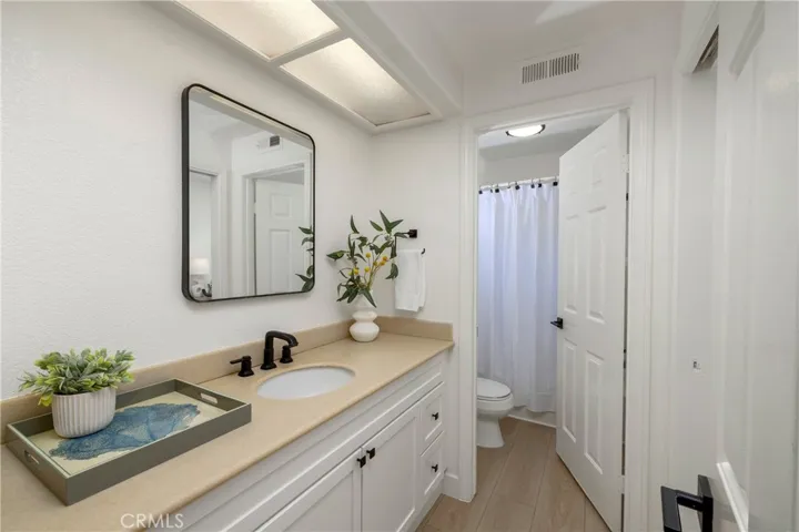 2000 Corte Cardelina, San Clemente, California 92673