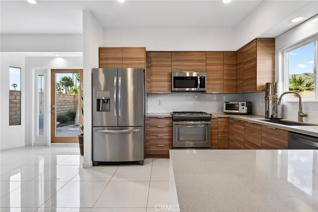 9640 S Hoylake, Desert Hot Springs, California 92240 home-pic-11