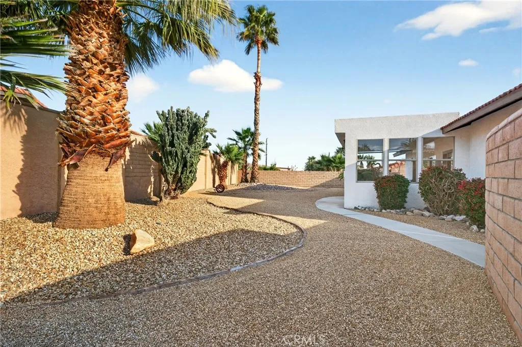 9640 S Hoylake, Desert Hot Springs, California 92240 home-pic-31