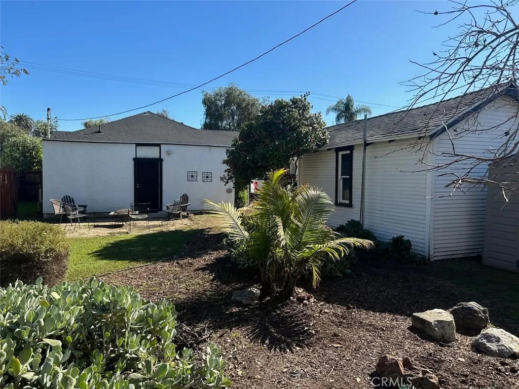 4041 Denker, Los Angeles, California 90062 home-pic-16
